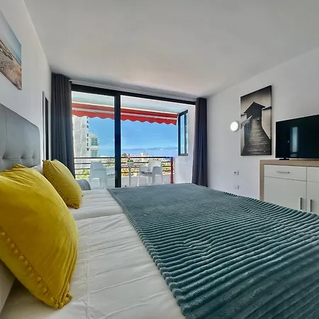 Apartment Stylish Olympia With Ocean View