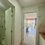 Апартаменти Stylish Olympia With Ocean View *