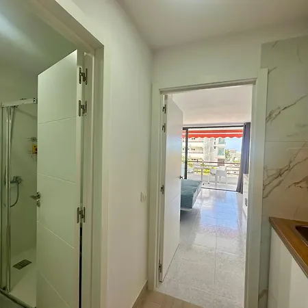 Апартаменти Stylish Olympia With Ocean View *