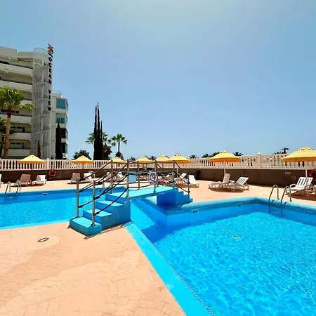 Apartment Stylish Olympia With Ocean View